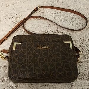 Calvin Klein Crossbody